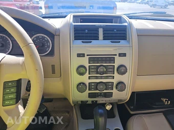 2010 Ford Escape XLT - miniatura 11