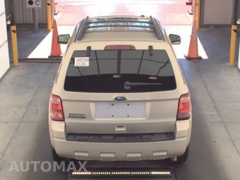 2010 Ford Escape XLT - miniatura 5