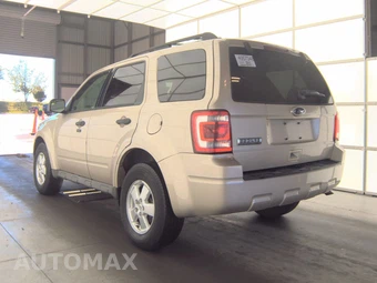 2010 Ford Escape XLT - miniatura 6