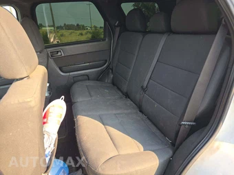 2010 Ford Escape XLT - miniatura 10