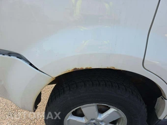 2010 Ford Escape XLT - miniatura 24