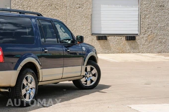2010 Ford Expedition EL - miniatura 13