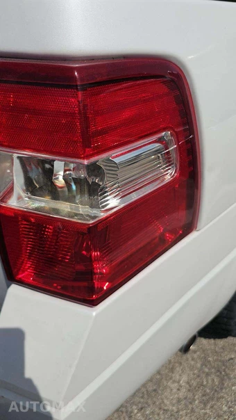 2010 Ford Expedition Limited – miniatura 25
