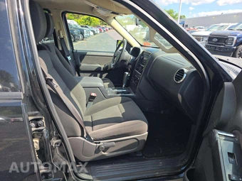 2010 Ford Explorer XLT – miniatura 15
