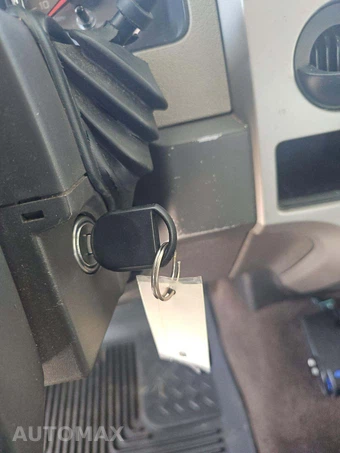 2010 Ford F-150 XLT Crew Cab Medium Bed – miniatura 5
