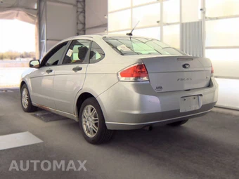 2010 Ford Focus SE Sedan - miniatura 6