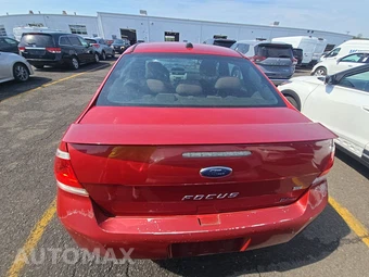 2010 Ford Focus SE Sedan – miniatura 5