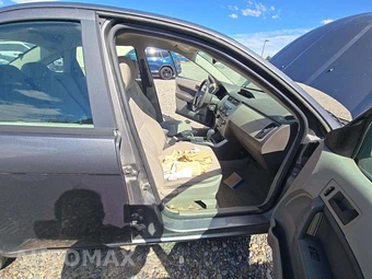 2010 Ford Focus SE Sedan – miniatura 17