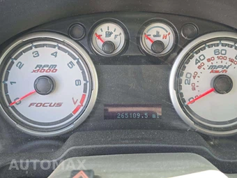 2010 Ford Focus SE Sedan – miniatura 8