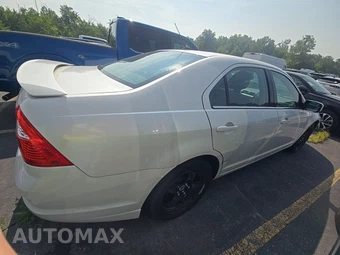2010 Ford Fusion SE – miniatura 4
