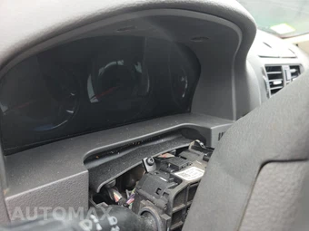 2010 Ford Fusion SE - miniatura 12