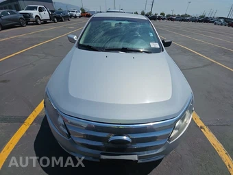 2010 Ford Fusion SE – miniatura 2