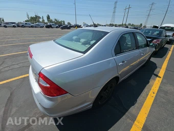 2010 Ford Fusion SE – miniatura 4