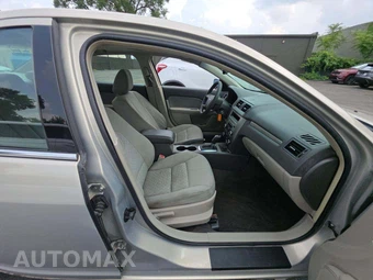 2010 Ford Fusion SE - miniatura 15