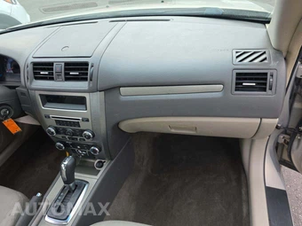 2010 Ford Fusion SE - miniatura 16