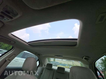 2010 Ford Fusion SE - miniatura 8
