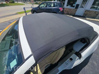 2010 Ford Mustang GT Convertible - miniatura 12
