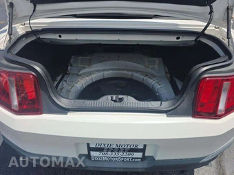 2010 Ford Mustang GT Convertible - miniatura 14
