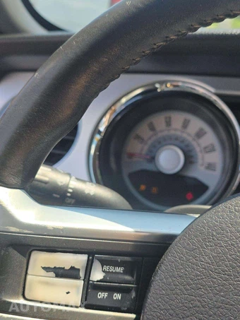 2010 Ford Mustang GT Convertible - miniatura 22
