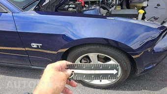 2010 Ford Mustang GT Coupe – miniatura 27