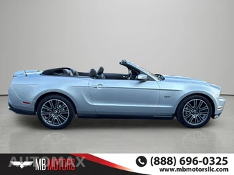 2010 Ford Mustang GT Premium Convertible - miniatura 5
