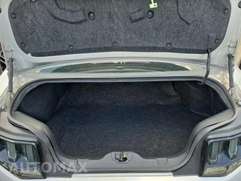2010 Ford Mustang GT Premium Coupe - miniatura 19