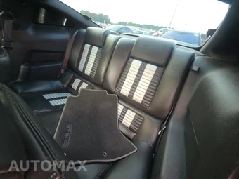 2010 Ford Mustang Shelby GT500 Coupe – miniatura 13