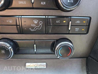 2010 Ford Mustang V6 Convertible - miniatura 28