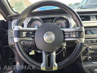 2010 Ford Mustang V6 Premium Convertible - miniatura 10