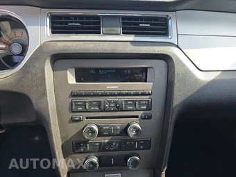 2010 Ford Mustang V6 Premium Convertible - miniatura 11