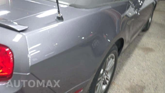 2010 Ford Mustang V6 Premium Convertible - miniatura 24