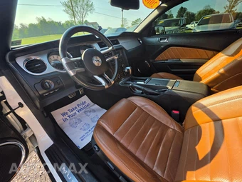 2010 Ford Mustang V6 Premium Convertible - miniatura 12