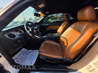 2010 Ford Mustang V6 Premium Convertible - miniatura 9