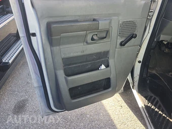 2010 Ford Super Duty E-350 Cutaway DRW - miniatura 9