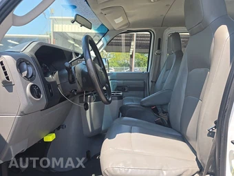 2010 Ford Super Duty E-350 Wagon XL 138.0" WB - miniatura 7