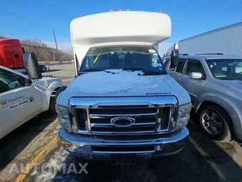 2010 Ford Super Duty E-450 Cutaway DRW – miniatura 2
