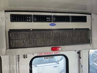 2010 Ford Super Duty E-450 Cutaway DRW – miniatura 22
