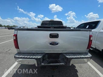 2010 Ford Super Duty F-250 Lariat Crew Cab Medium Bed - miniatura 5