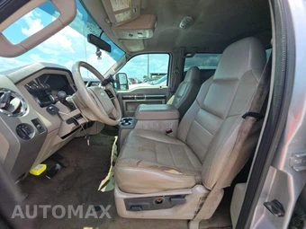 2010 Ford Super Duty F-250 Lariat Crew Cab Medium Bed - miniatura 7