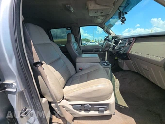 2010 Ford Super Duty F-250 Lariat Crew Cab Medium Bed - miniatura 8