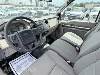 2010 Ford Super Duty F-250 XL Extended Cab Long Bed w/Rear Doors - miniatura 11