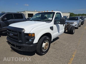 2010 Ford Super Duty F-350 Cab Chassis XLT Regular Cab DRW