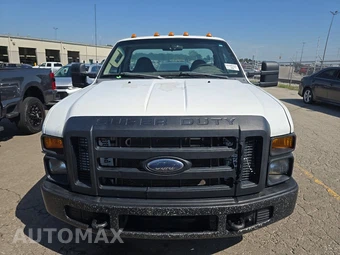 2010 Ford Super Duty F-350 Cab Chassis XLT Regular Cab DRW - miniatura 2