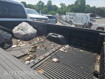 2010 Ford Super Duty F-350 Lariat Crew Cab Long Bed DRW - miniatura 16
