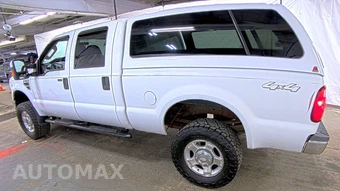 2010 Ford Super Duty F-350 Lariat Crew Cab Medium Bed - miniatura 6
