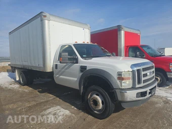 2010 Ford Super Duty F-550 Cab Chassis XLT Regular Cab DRW - miniatura 3