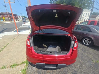 2010 Ford Taurus Limited - miniatura 14