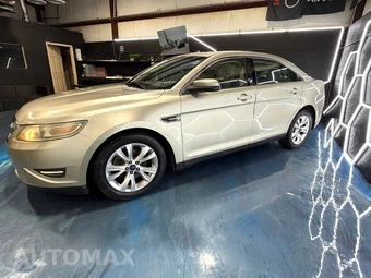 2010 Ford Taurus SEL - miniatura 12