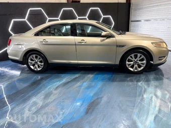 2010 Ford Taurus SEL - miniatura 4