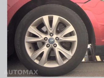 2010 Ford Taurus SEL – miniatura 10